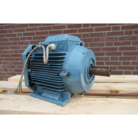 .3 KW  960 RPM Asmaat 38 mm. Used.